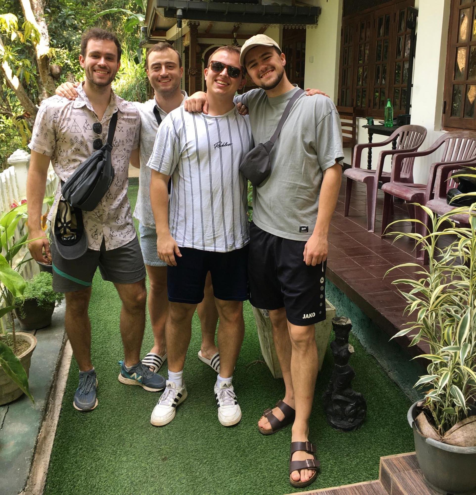 Villa25 Homestay Free Pick Up From The Centre Kandy Extérieur photo