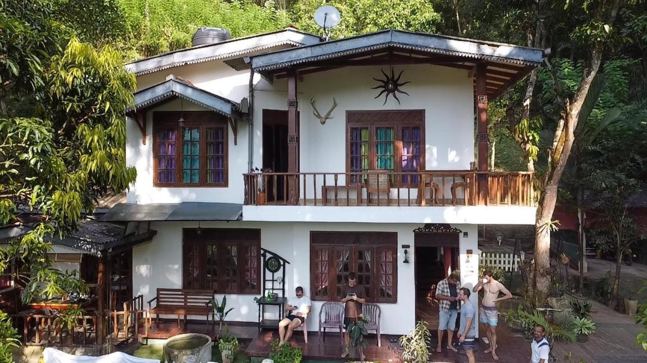 Villa25 Homestay Free Pick Up From The Centre Kandy Extérieur photo