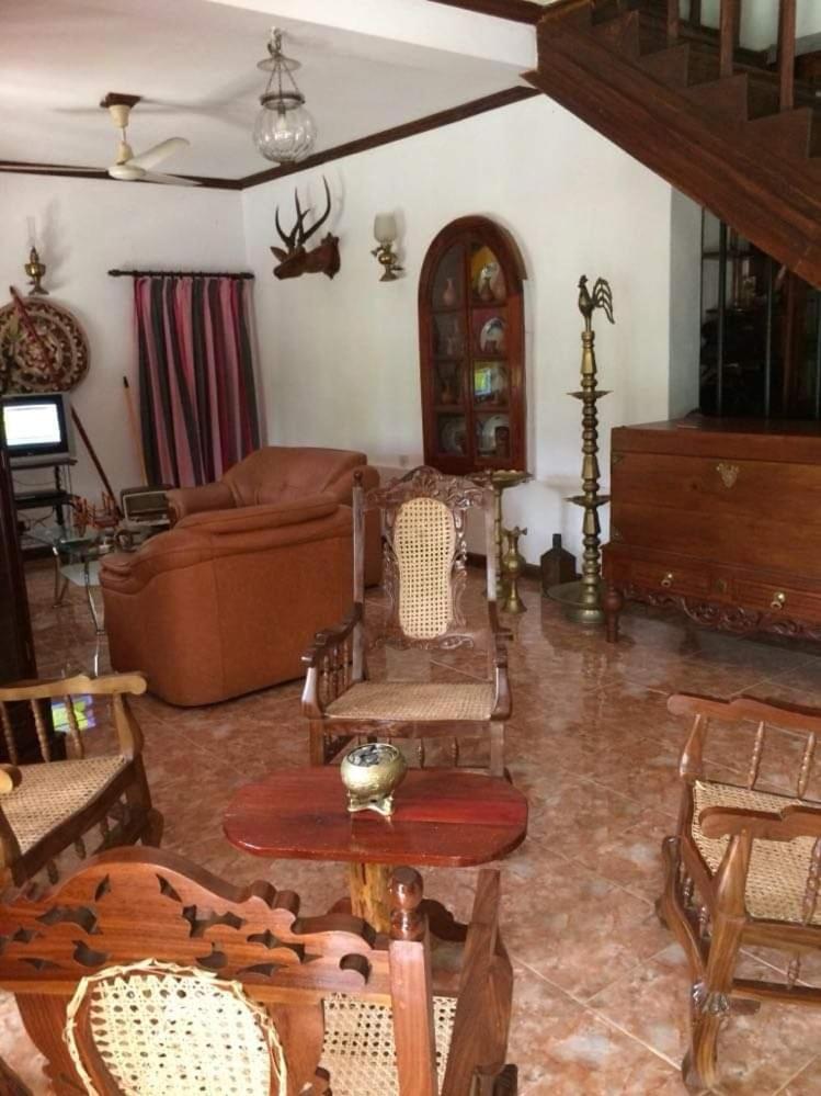 Villa25 Homestay Free Pick Up From The Centre Kandy Extérieur photo