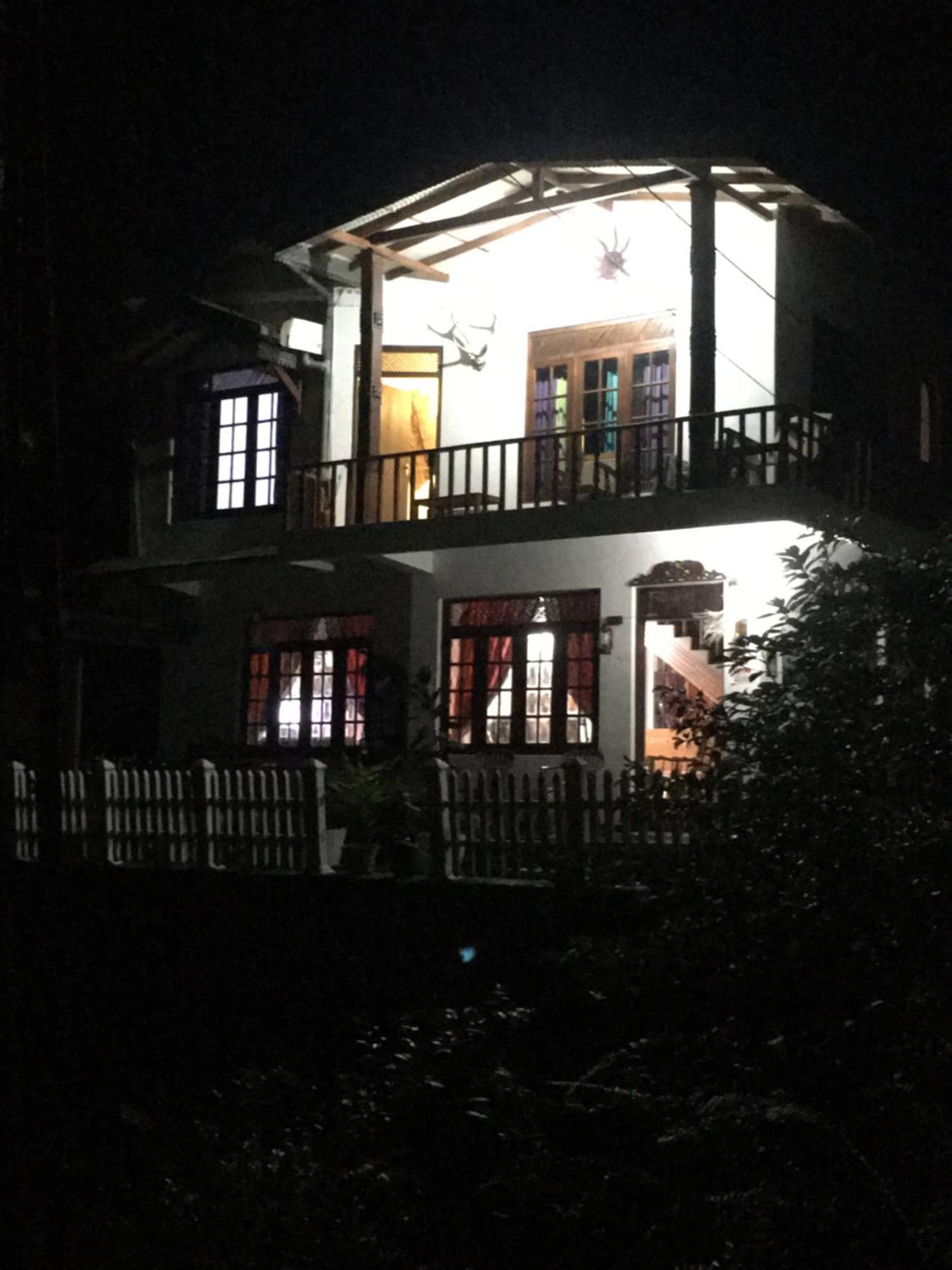 Villa25 Homestay Free Pick Up From The Centre Kandy Extérieur photo